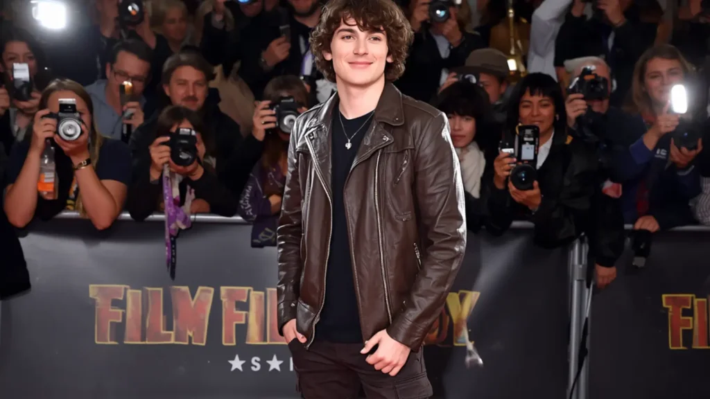 finn wolfhard height